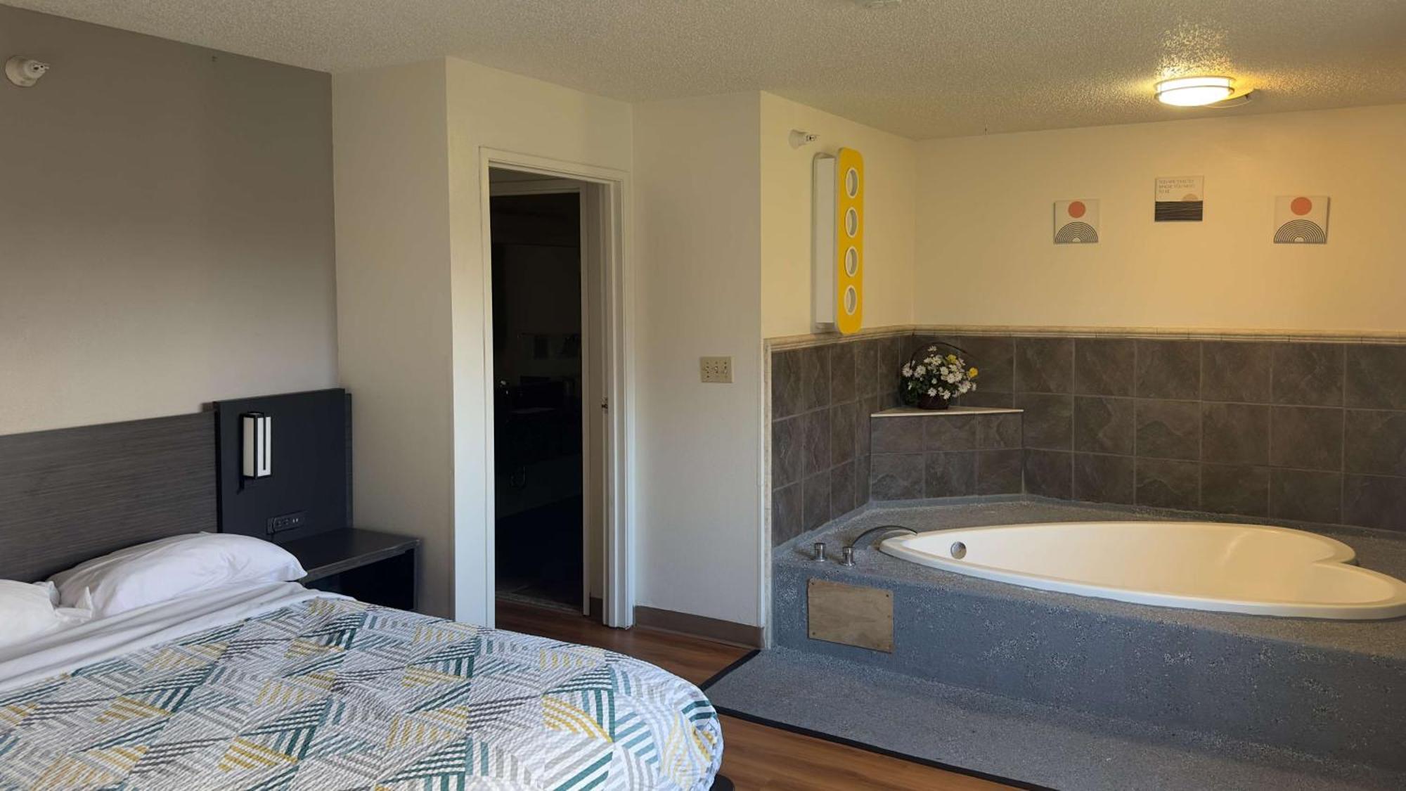 Motel 6-Waterloo, Ia المظهر الخارجي الصورة
