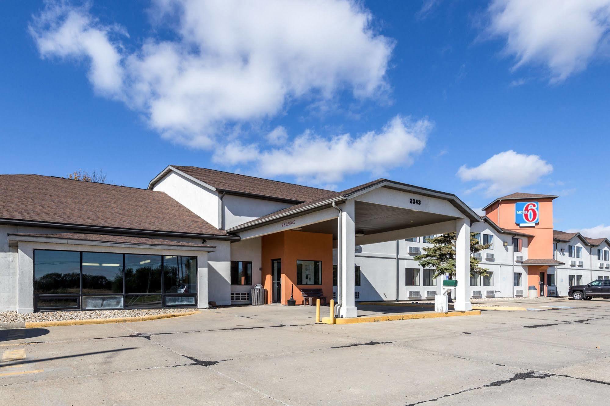Motel 6-Waterloo, Ia المظهر الخارجي الصورة