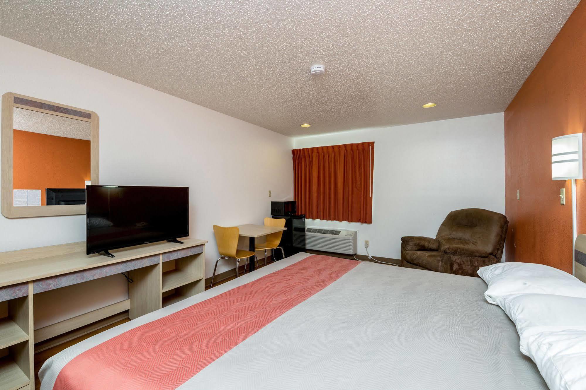 Motel 6-Waterloo, Ia المظهر الخارجي الصورة