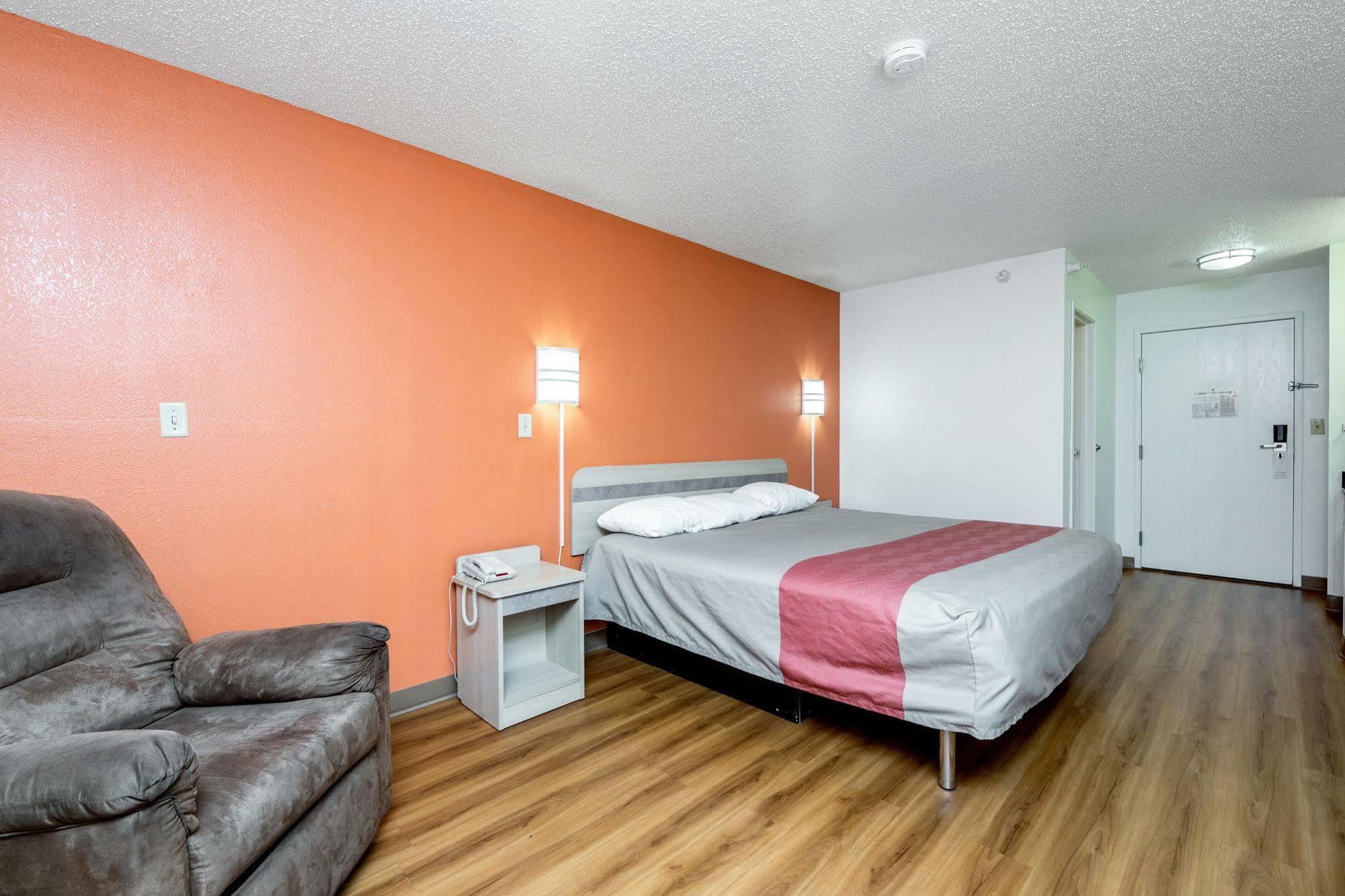 Motel 6-Waterloo, Ia المظهر الخارجي الصورة